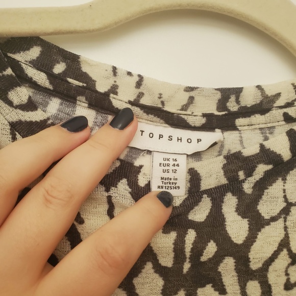 TOPSHOP Abstract Mesh Top - Picture 4 of 4